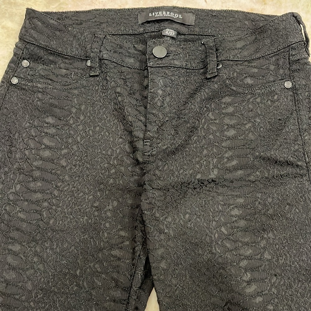 Liverpool |‎ Black Jacquard Animal Print Textured Skinny Jeans | Petite Size 4